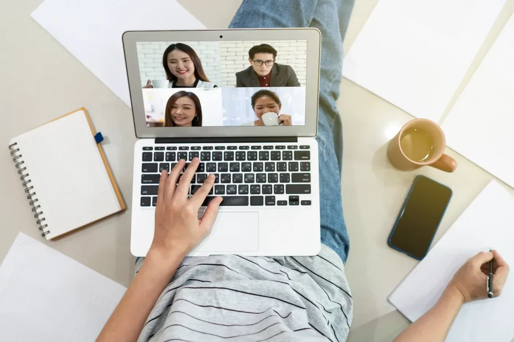 travail-equipe-en-distance